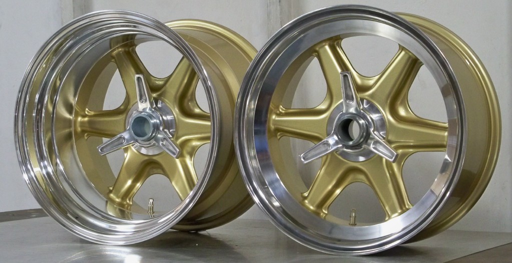 17s BR17 Wide rear 17 x 8 17 x 12 plus adapters/spinners